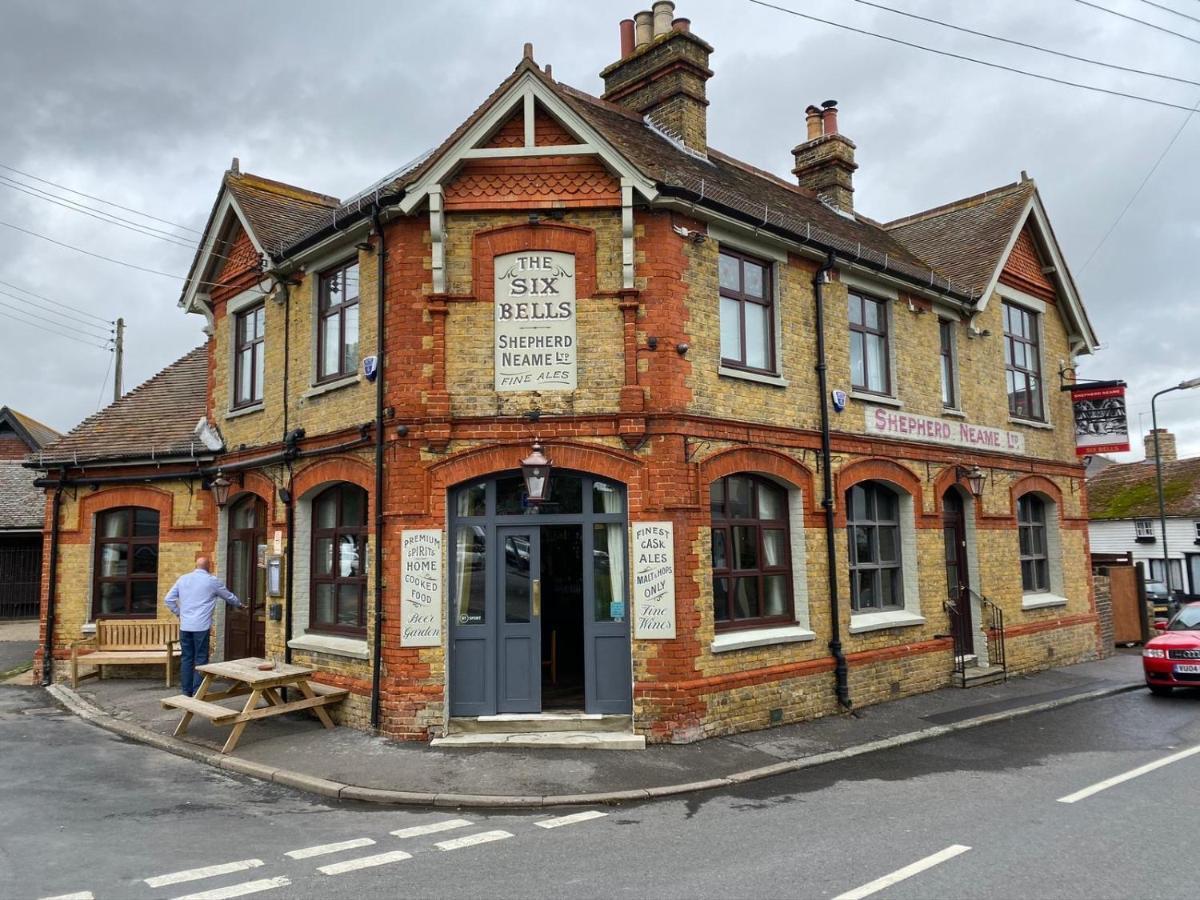 The Six Bells Bed and Breakfast Rochester  Exteriör bild